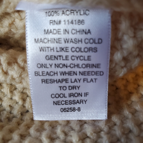 SOLD NWT St. John's Bay Cable Knit Sweater SZ-M - Picture 6 of 9